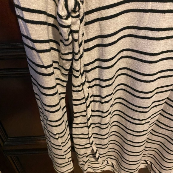 market&spruce long sleeve top size Medium - Picture 4 of 5